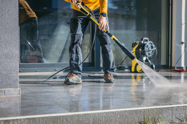 Best Pool Deck Cleaning in Hampton, IA